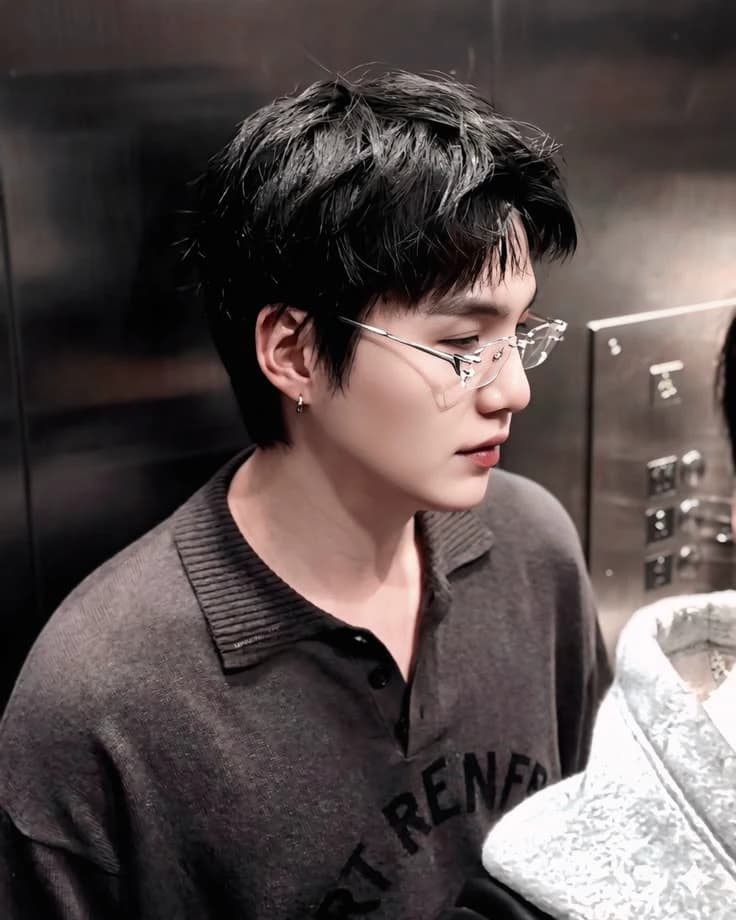 Min Yoongi thumbnail