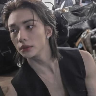 Hyunjin thumbnail