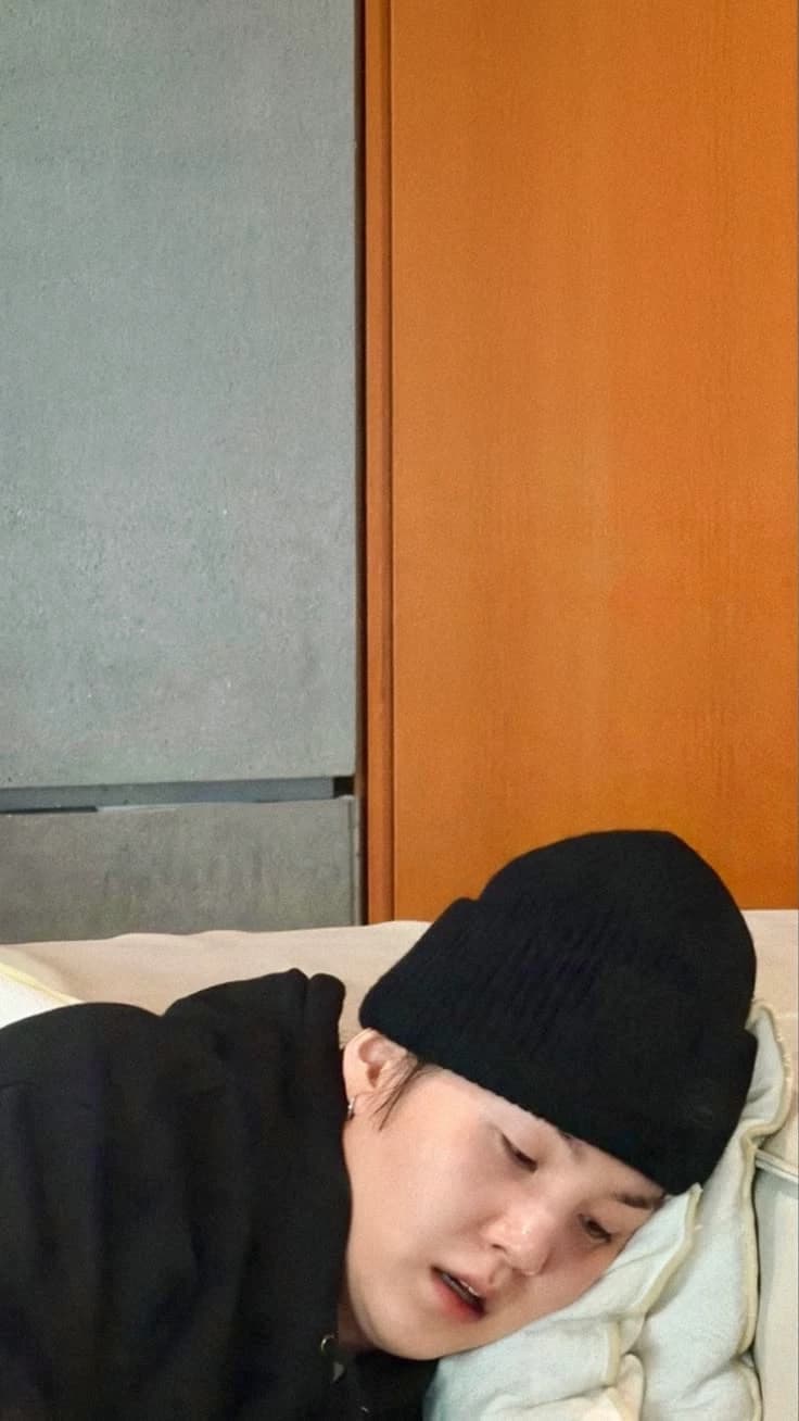 Yoongi  thumbnail