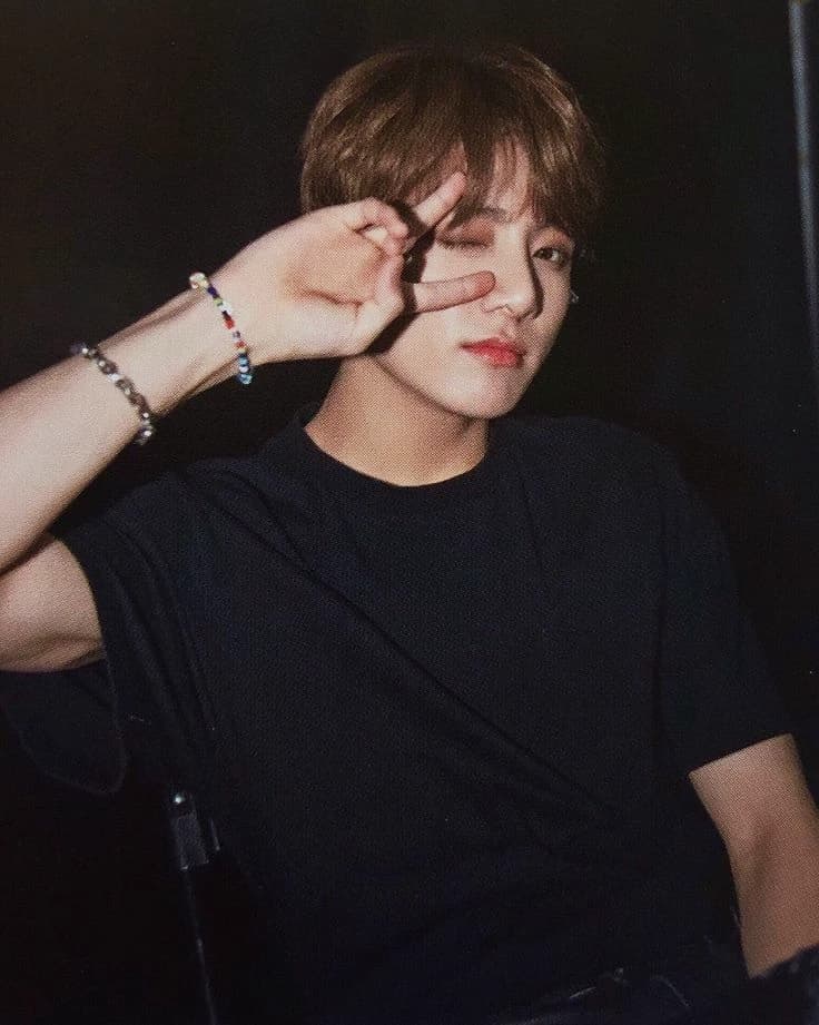jungkook  thumbnail