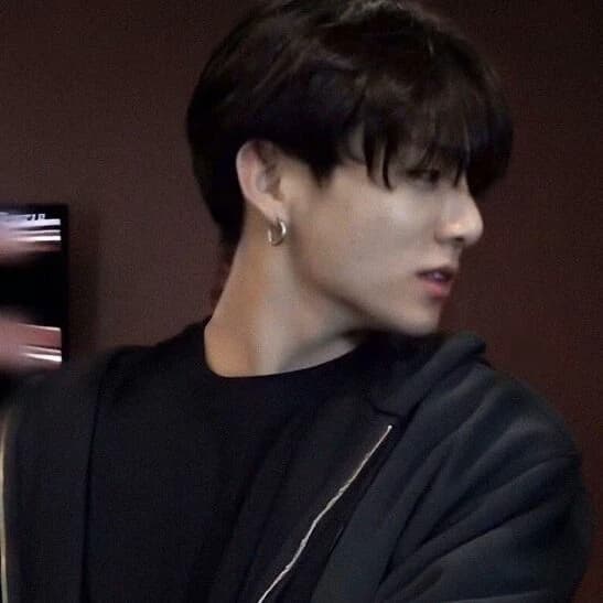 jungkook  thumbnail