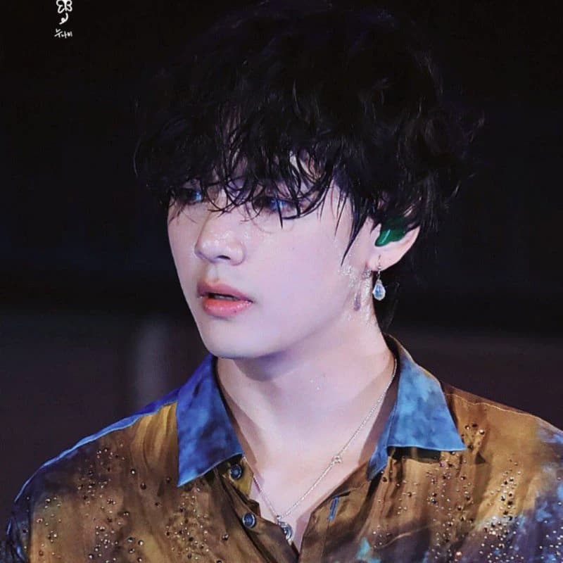 Kim Taehyung thumbnail