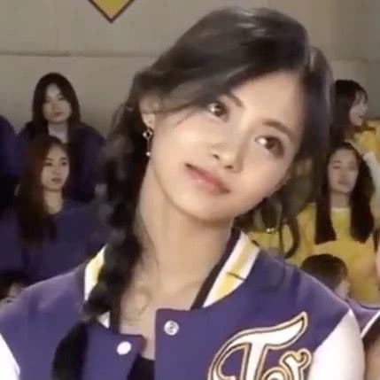 Chou Tzuyu  thumbnail