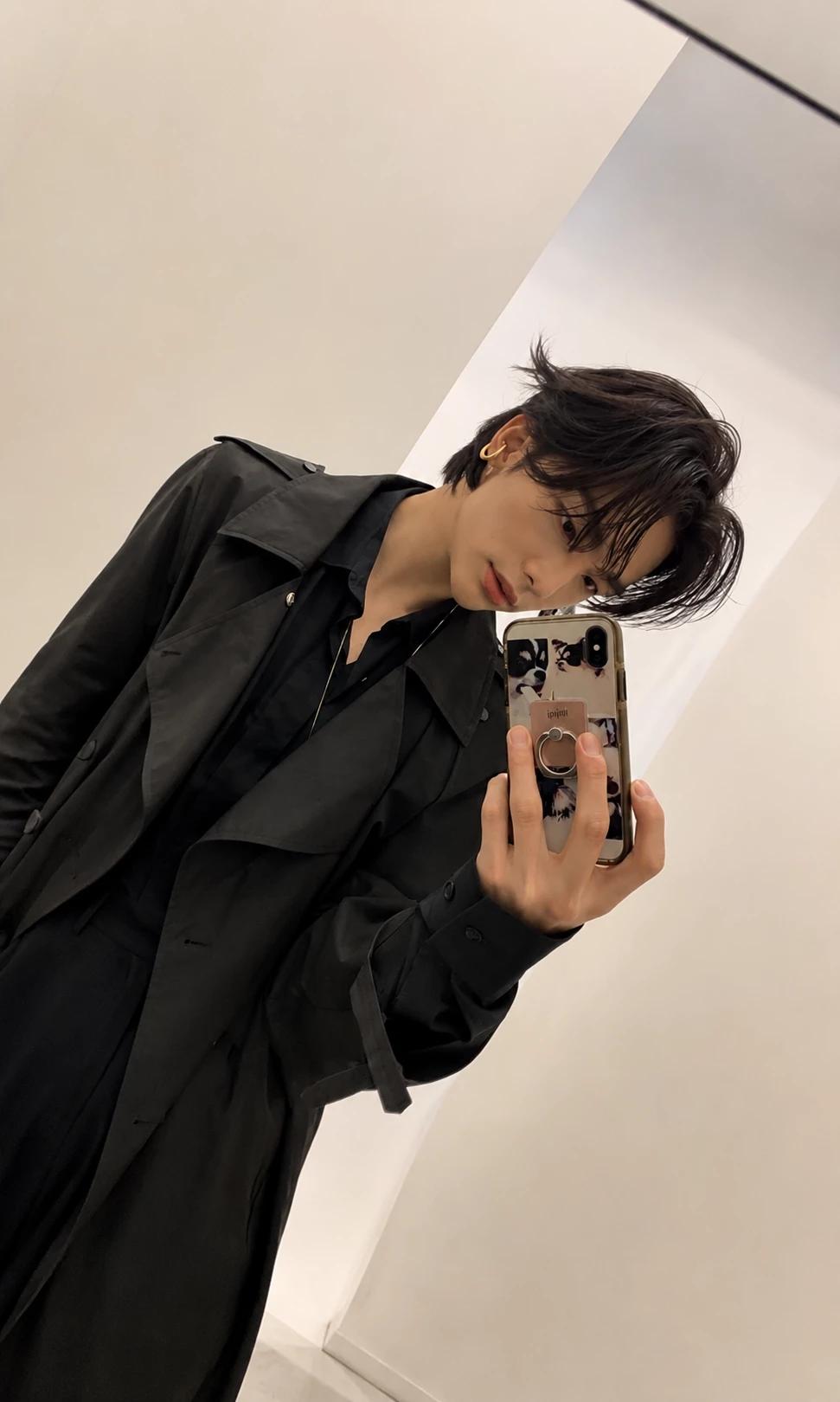 Hwang hyunjin thumbnail