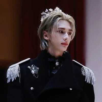 Hyunjin— prince thumbnail