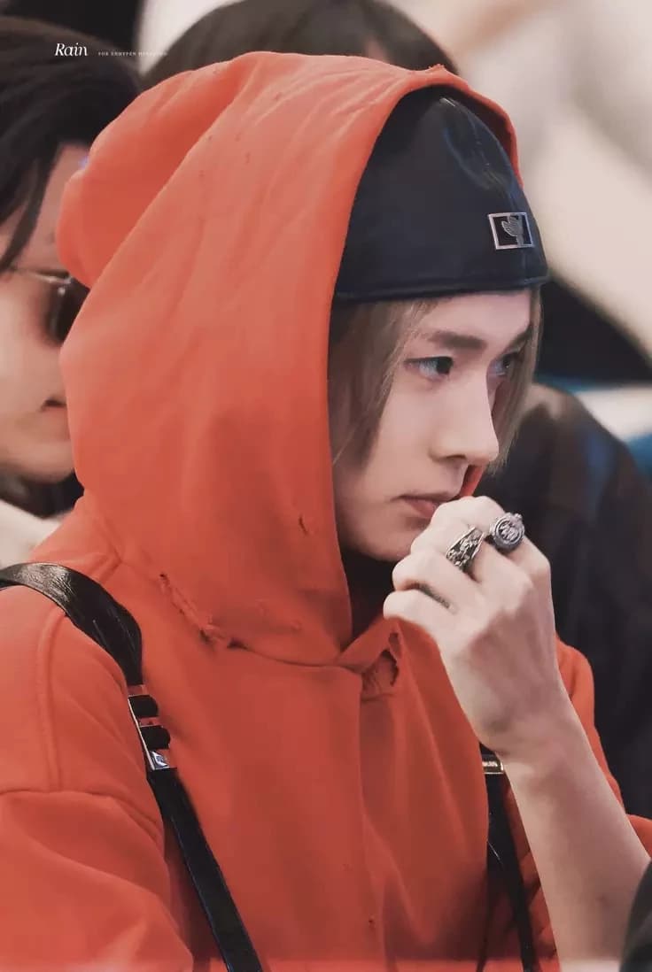 Lee Heeseung thumbnail