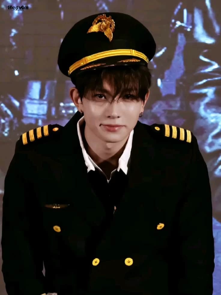 Lee Heeseung thumbnail