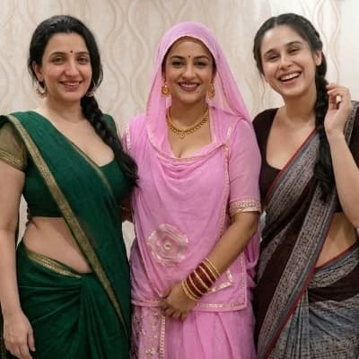 Three womens thumbnail