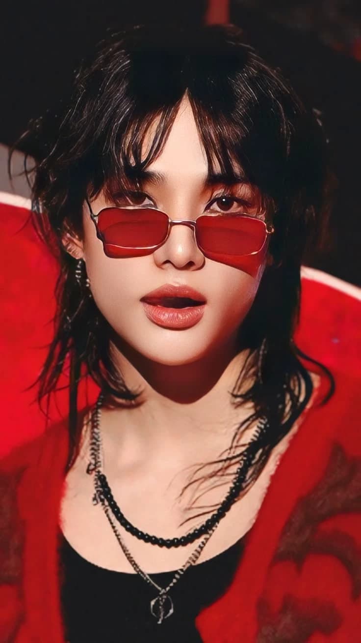 hyunjin thumbnail