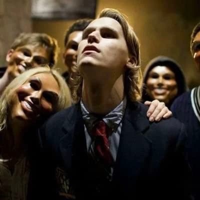 Rhys Wakefield thumbnail