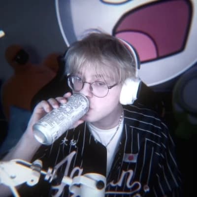 Denis Drake /Drakeoffc thumbnail