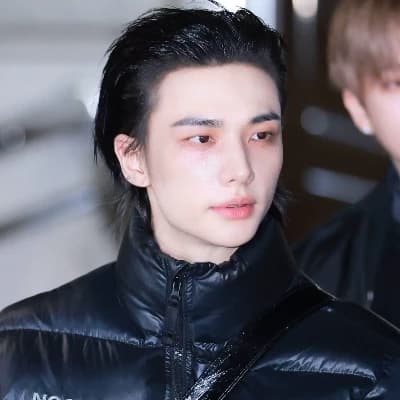 Hyunjin Hwang thumbnail