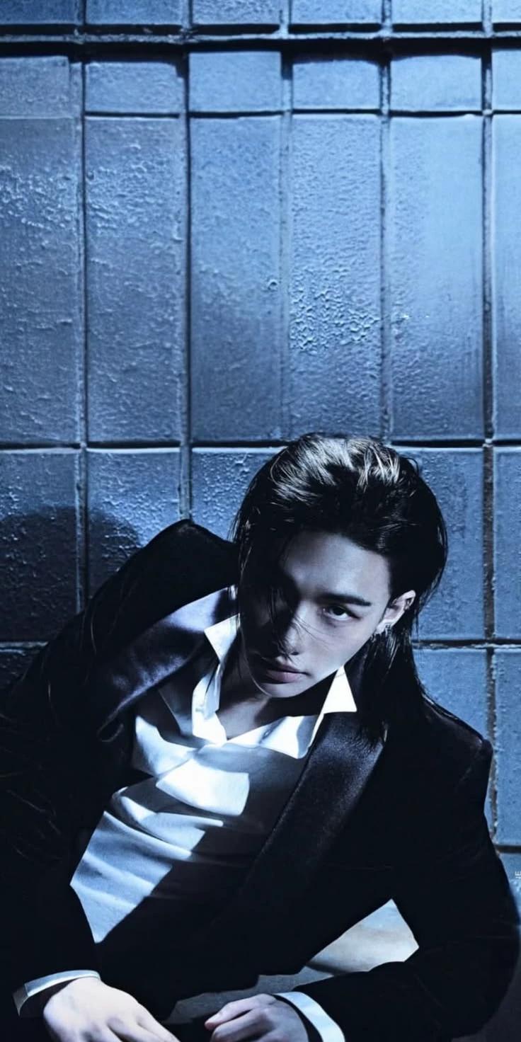 Hwang Hyunjin  thumbnail