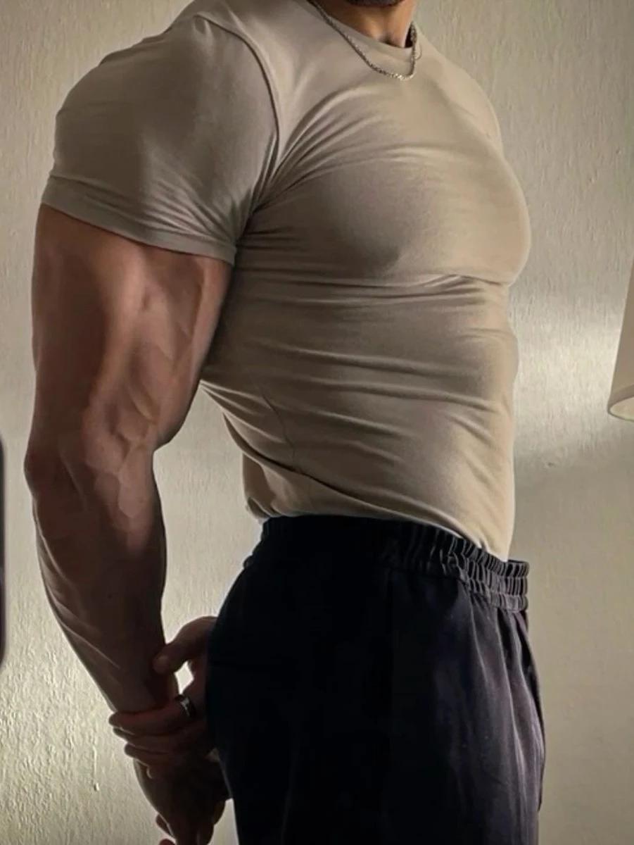 Enzo muscular husband thumbnail