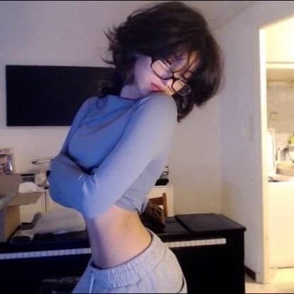 Emily thumbnail