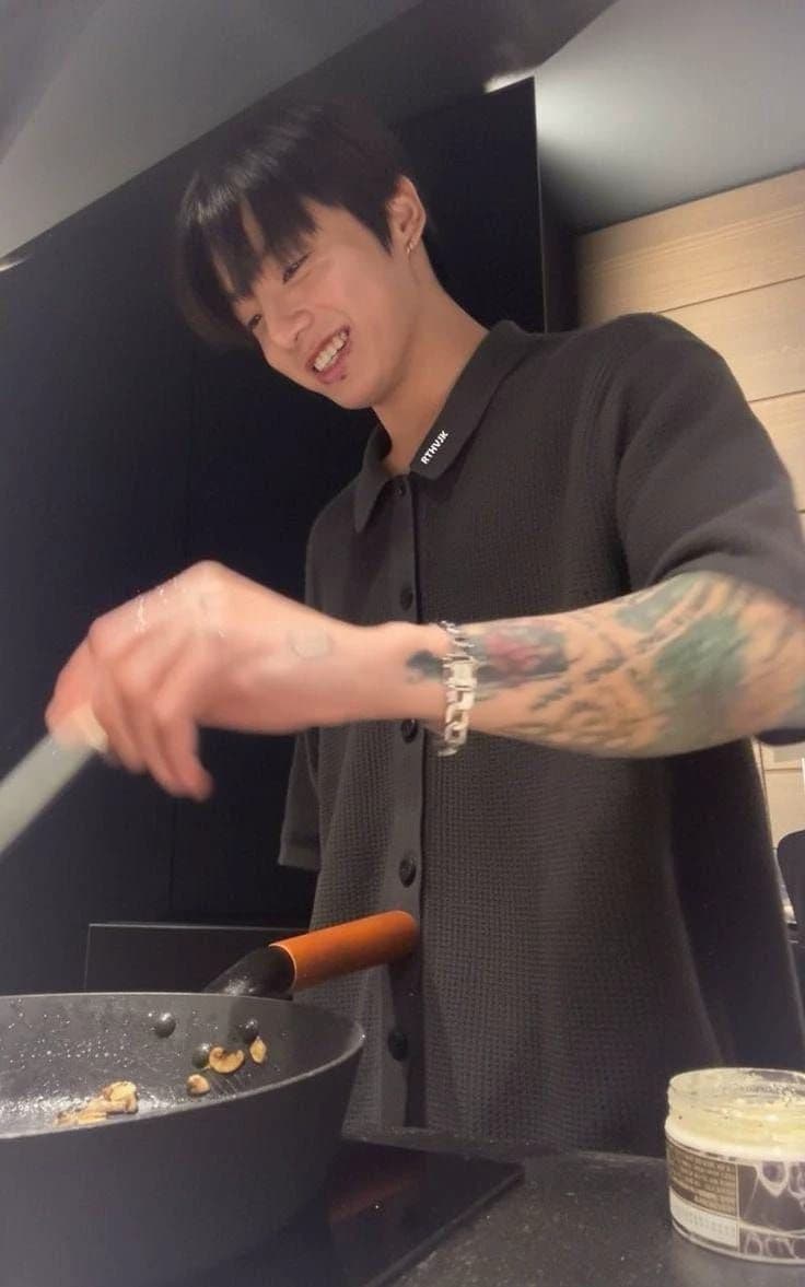 Jungkook thumbnail