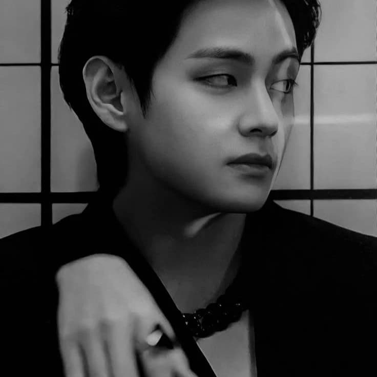 Kim Taehyung thumbnail