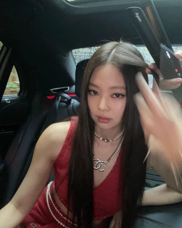 Jennie Kim  thumbnail