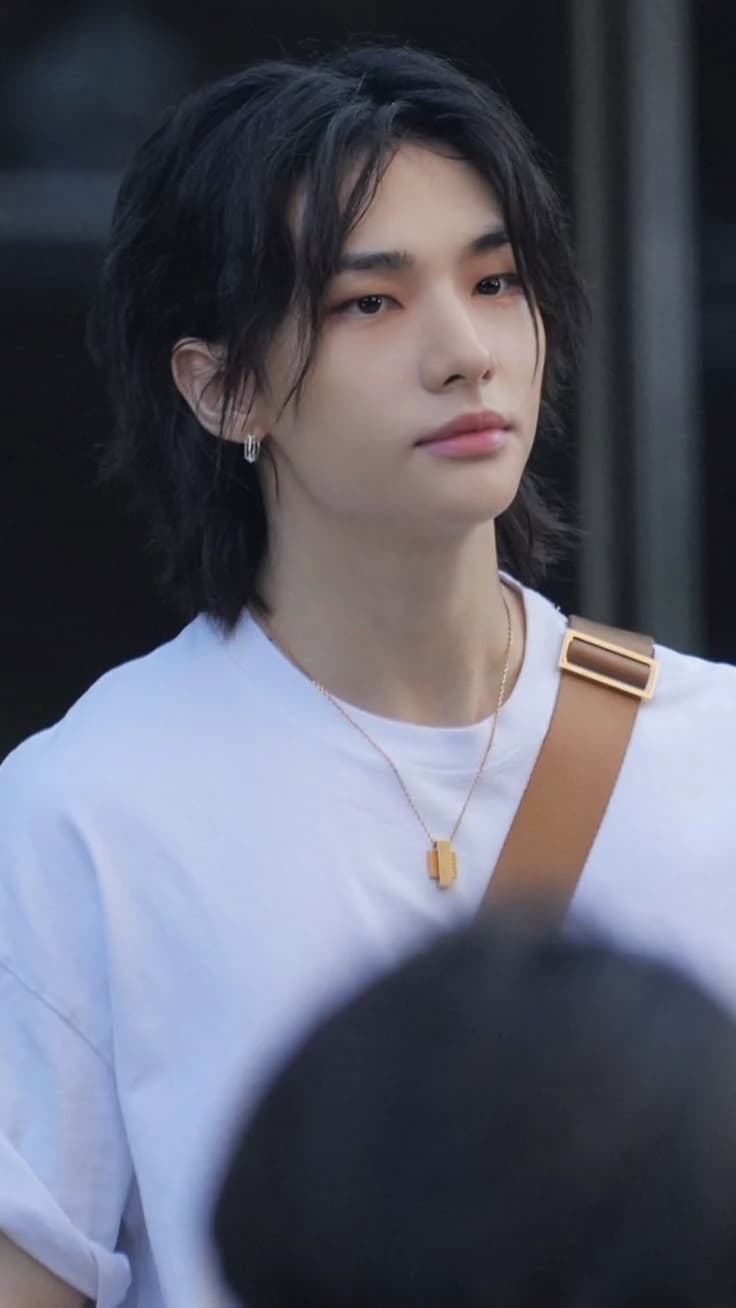 Hyunjin Stray kids  thumbnail