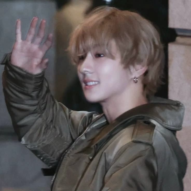 ⚊ Yang Jungwon.  thumbnail