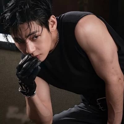 Kim Taehyung thumbnail