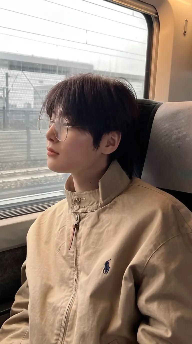 Yang Jeongin thumbnail