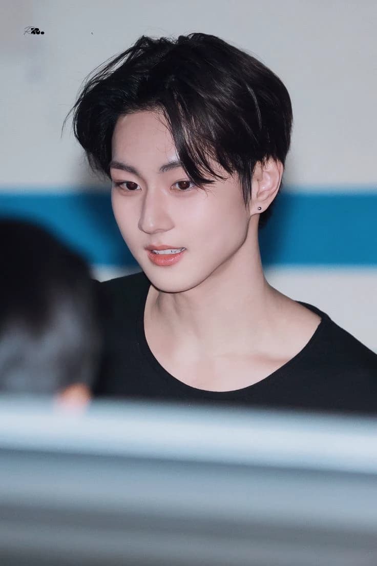 Yang Jungwon thumbnail