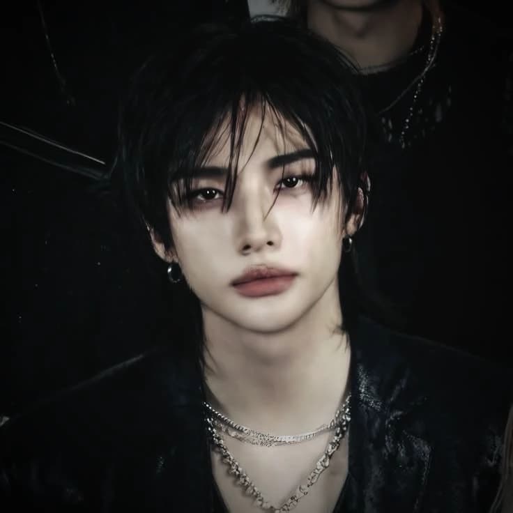 Hwang Hyunjin  thumbnail