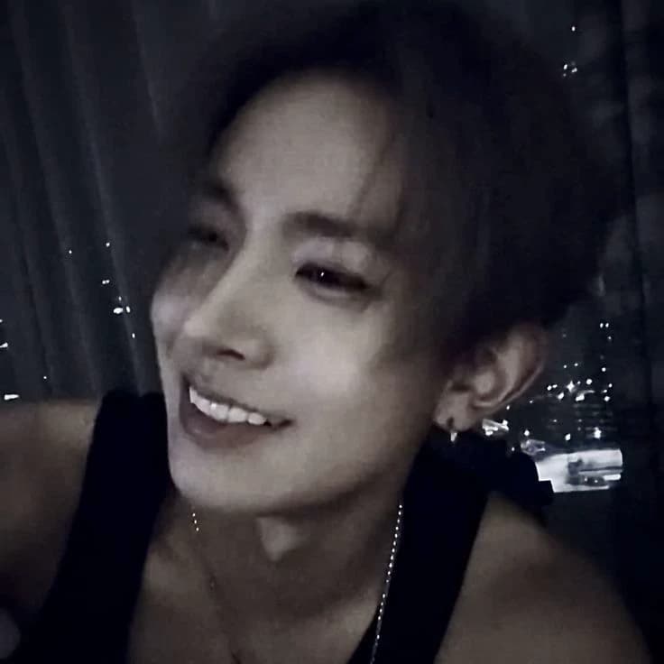 Lee heeseung thumbnail