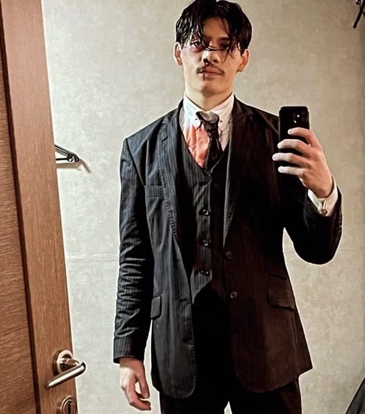 Gomez addams  thumbnail