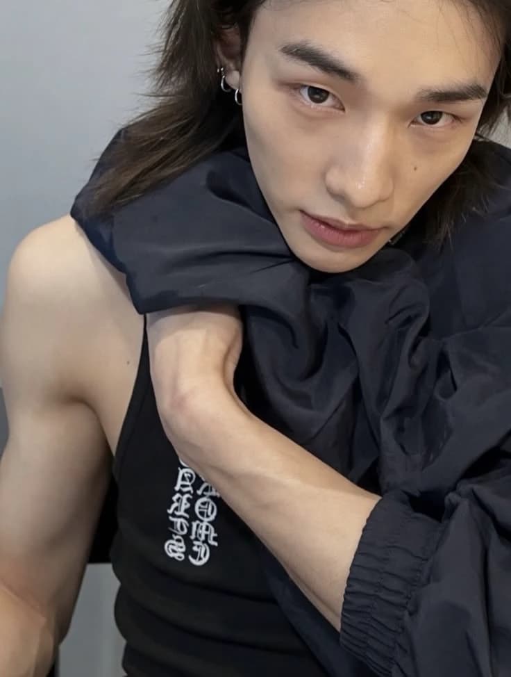 Hyunjin  thumbnail