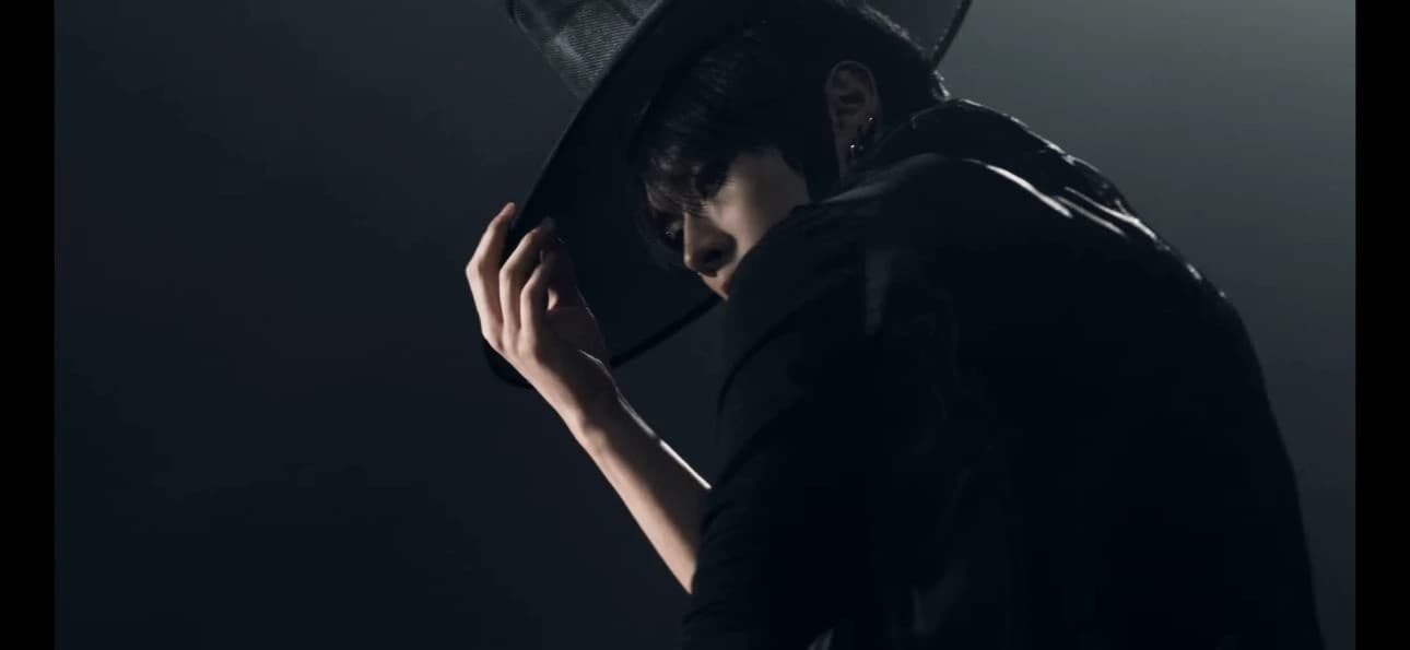 Lee Know (BL) thumbnail
