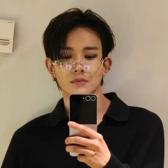 Heeseung (Heeseung) thumbnail