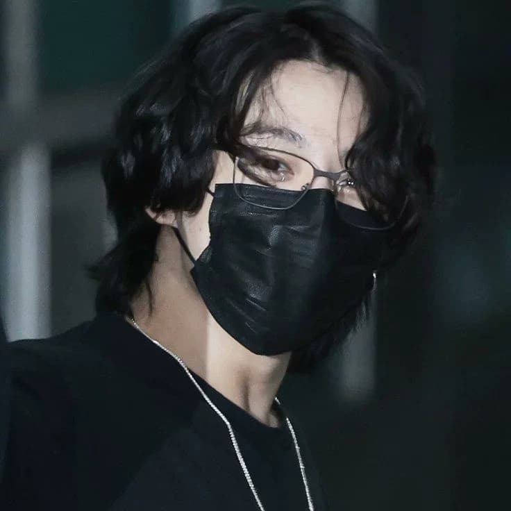 Jeon Jungkook thumbnail