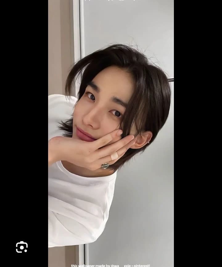 hyunjin thumbnail