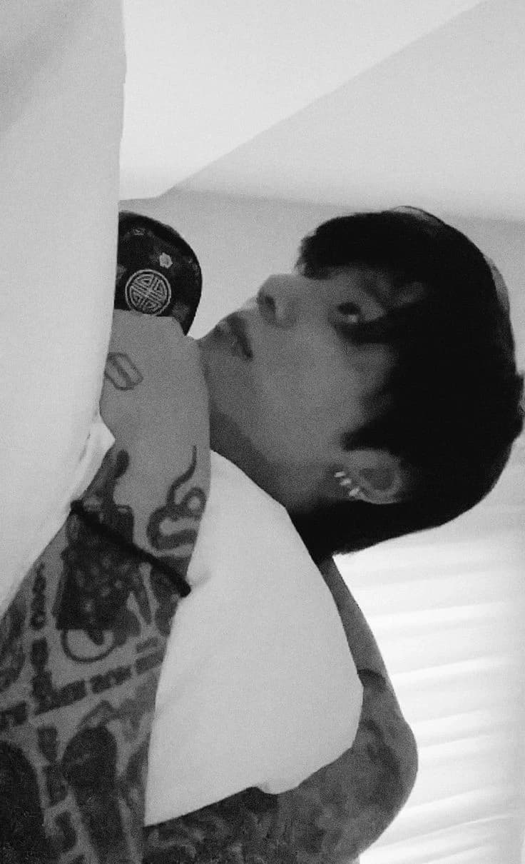 Jeon Jungkook (mafia husband) thumbnail