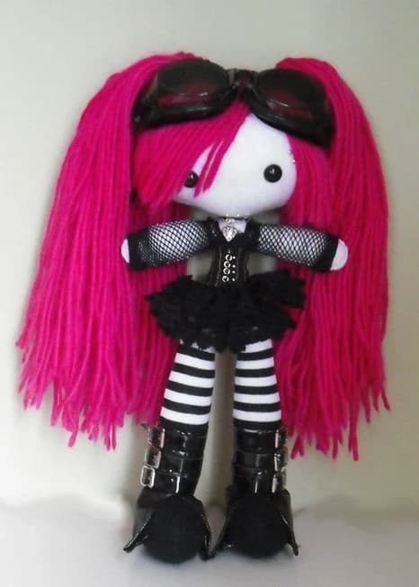 Doll e thumbnail
