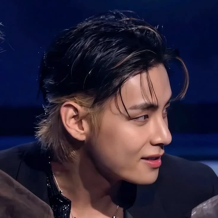 Kim Taehyung thumbnail