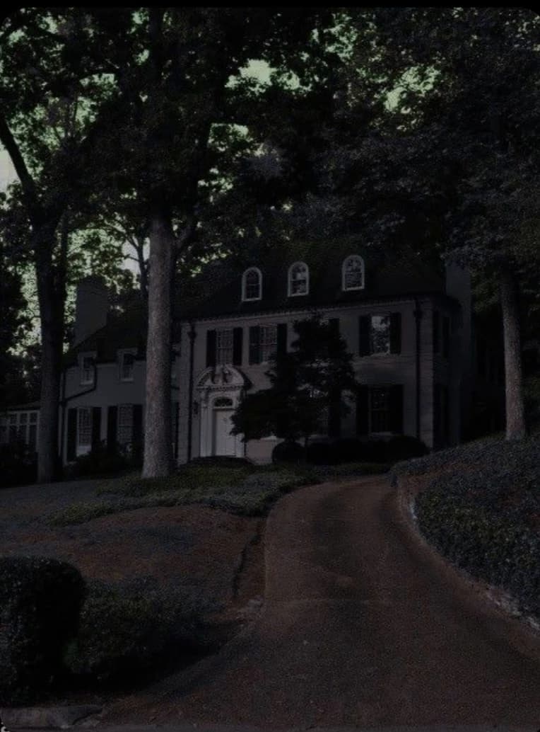 The House on Blackwood Hill thumbnail