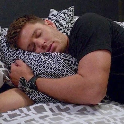 Dean Winchester thumbnail