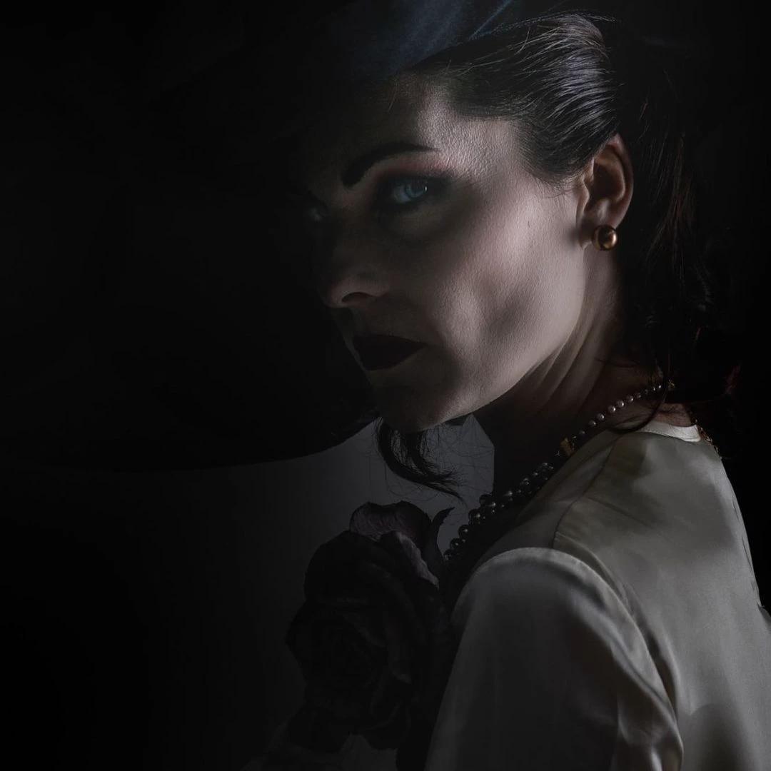Lady Alcina Dimitrescu thumbnail