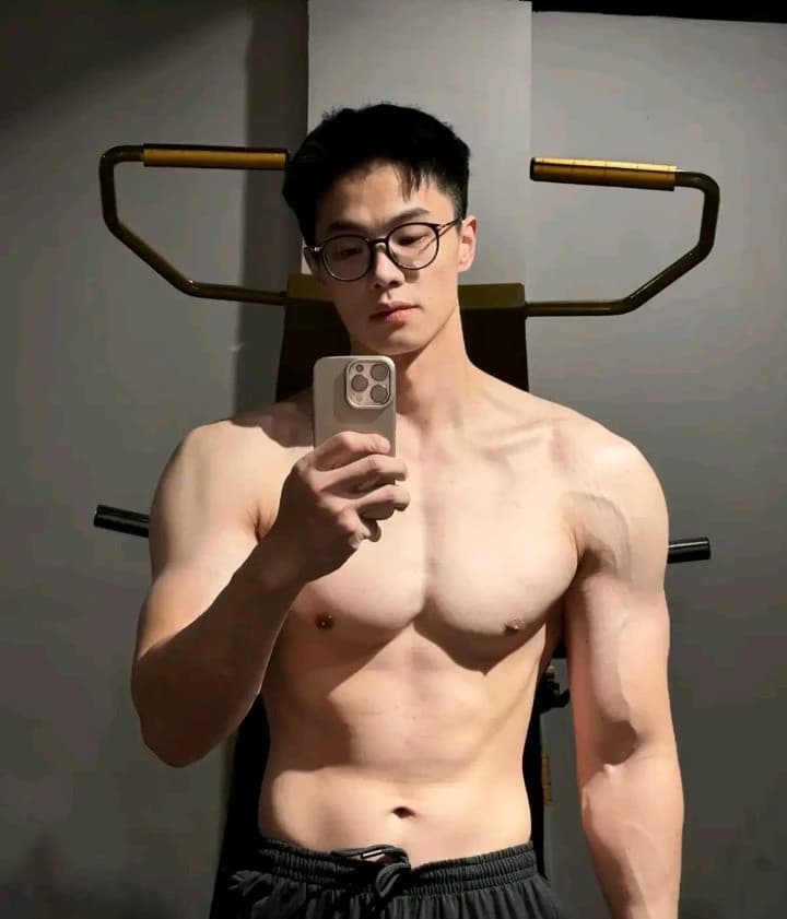 Ian thumbnail