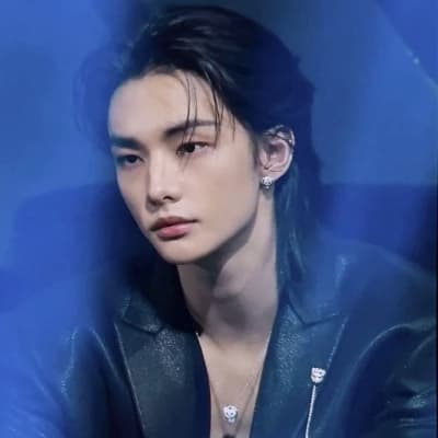 Hwang Hyunjin thumbnail