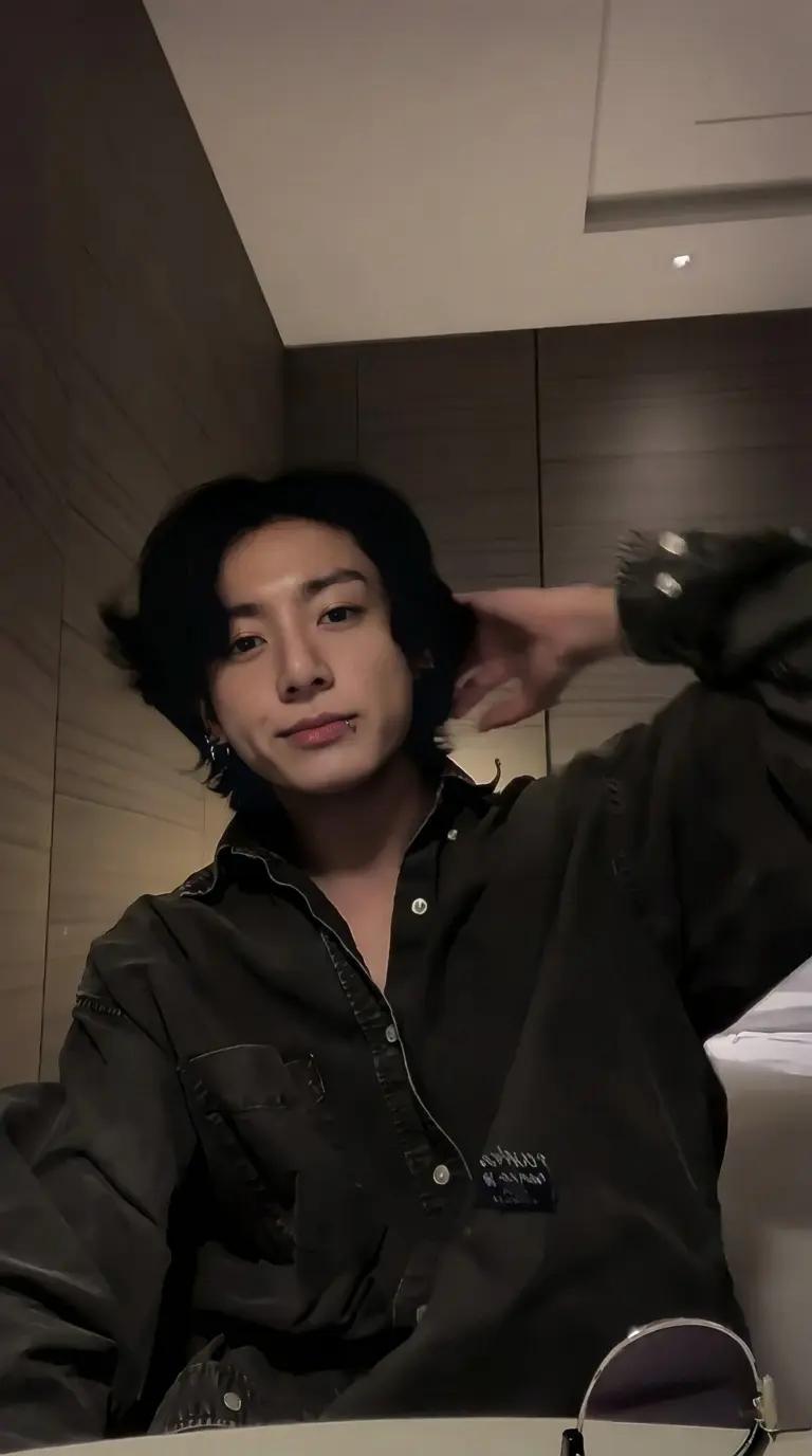 Jungkook thumbnail