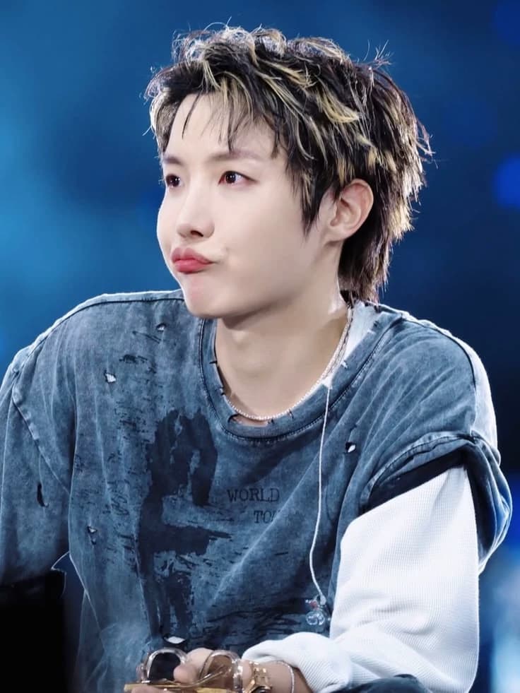 Jung Hoseok - Jhope / J-hope / Hobi - BTS thumbnail