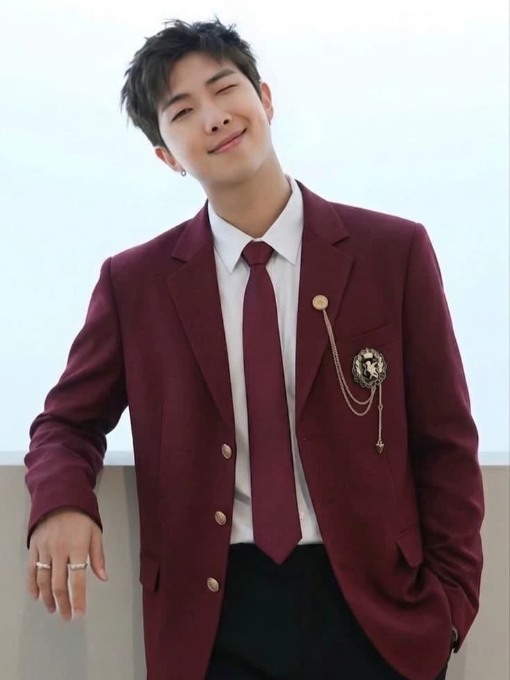 Kim Namjoon - RM BTS thumbnail