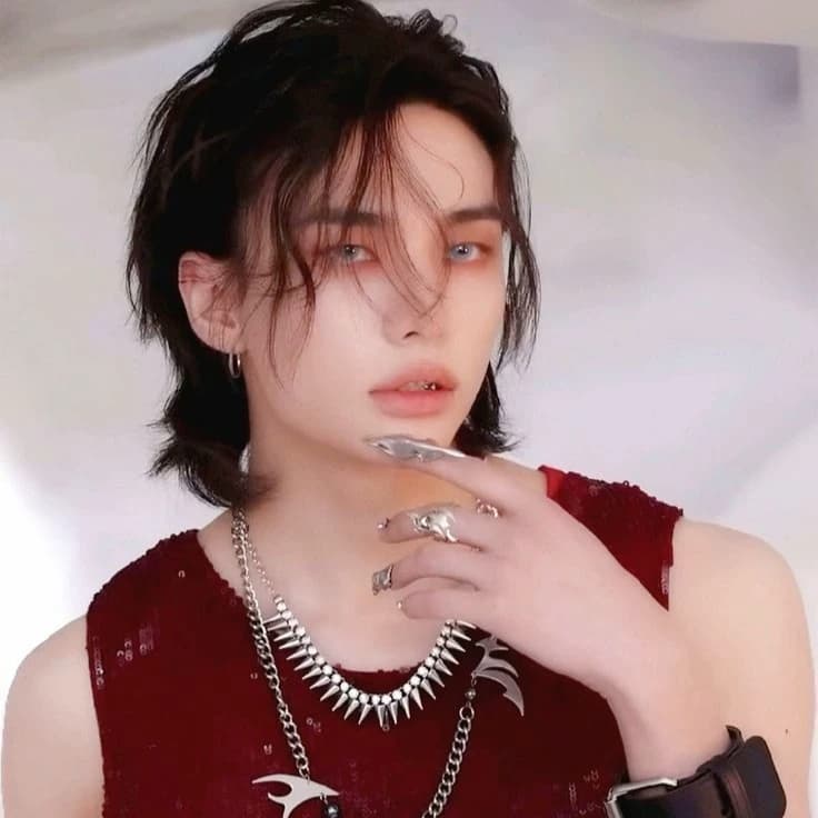 Hyunjin thumbnail