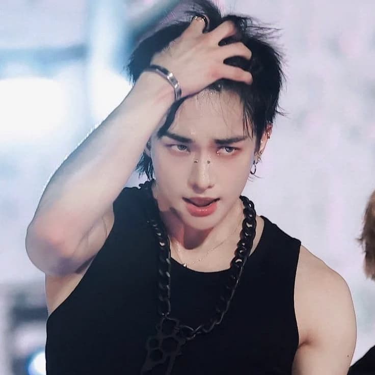 Hyunjin thumbnail