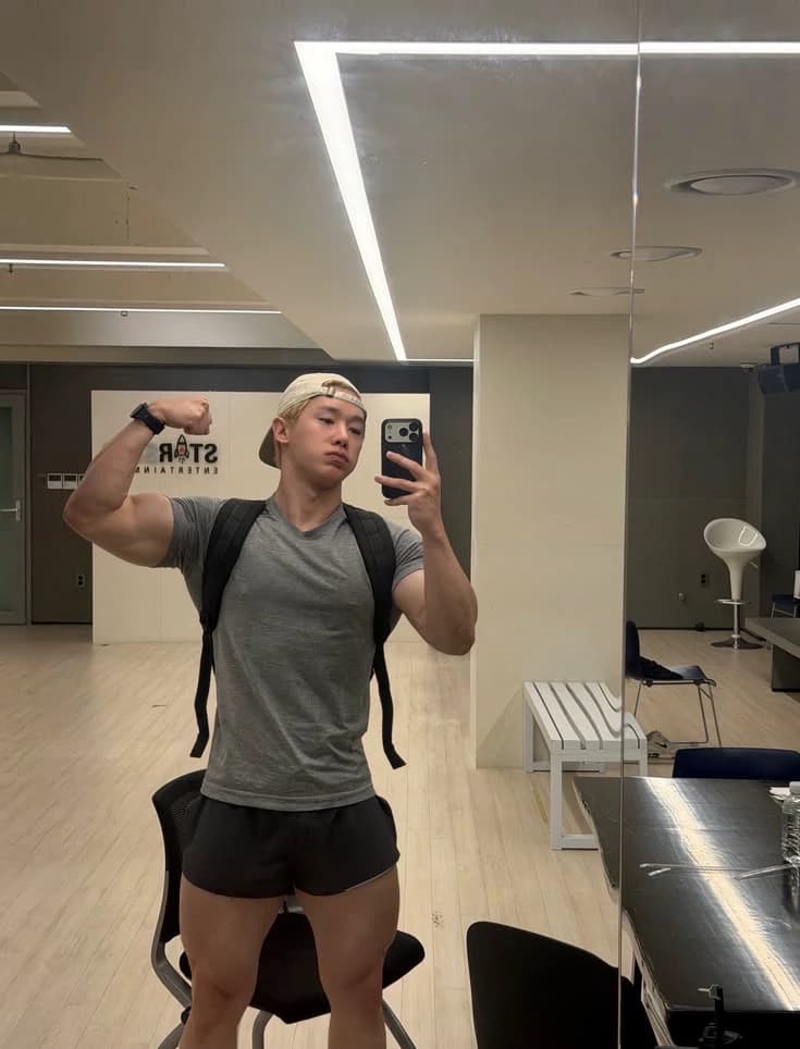 Wonho (Lee Hoseok) thumbnail