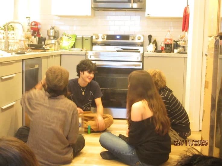 friend group thumbnail